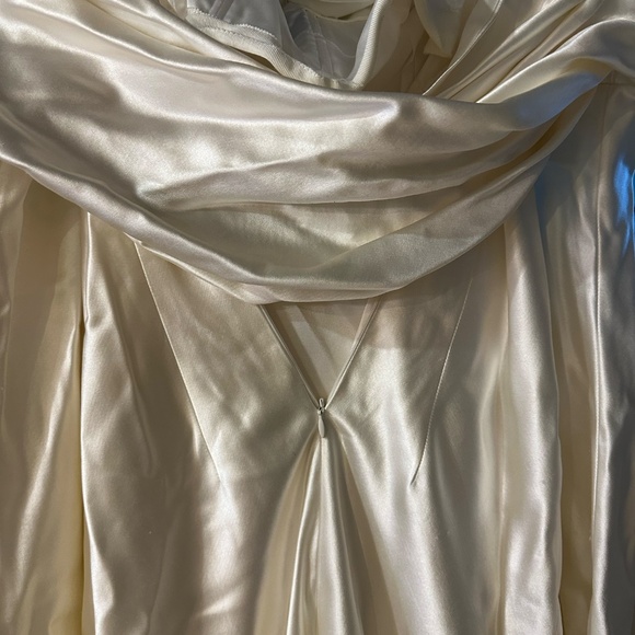 Danielle Frankel Noa Gown - Picture 11 of 14